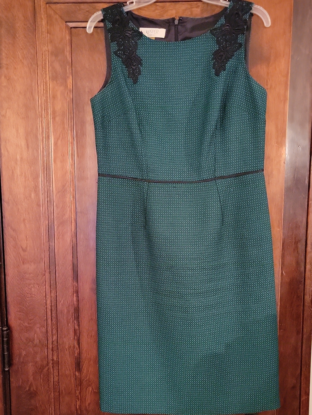 Kasper Lace Detail Midi Dress in Green & Black Like New